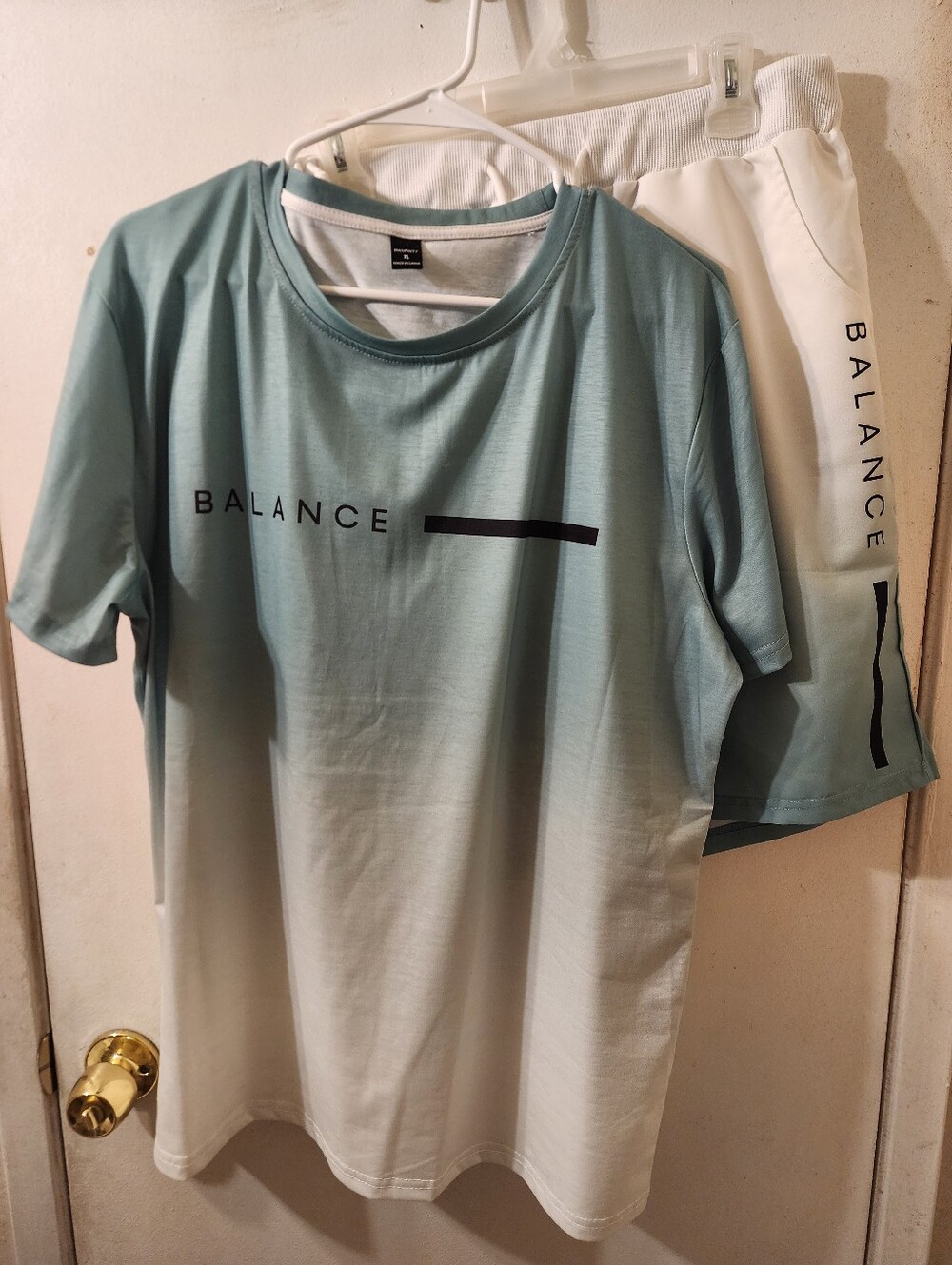 MANFINITY Mint Green & White Gradient Two-tone Short-Sleeve Tee & Matching Short